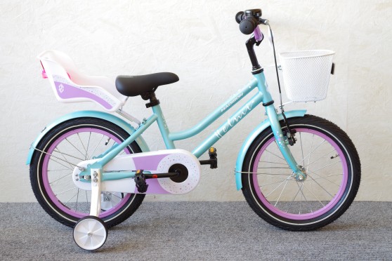 Madison Helmi / 1-k / 16"