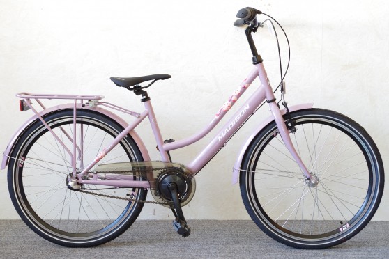 Madison Cherry / 3-k / 24"